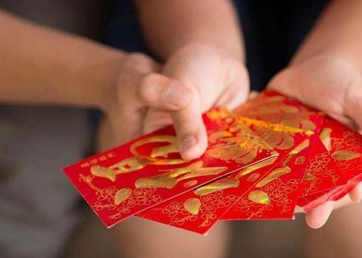 关切员工父母，为员工父母设置关切金造度